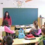 María con el alumnado de Tercer Ciclo en la escuela de Benasque