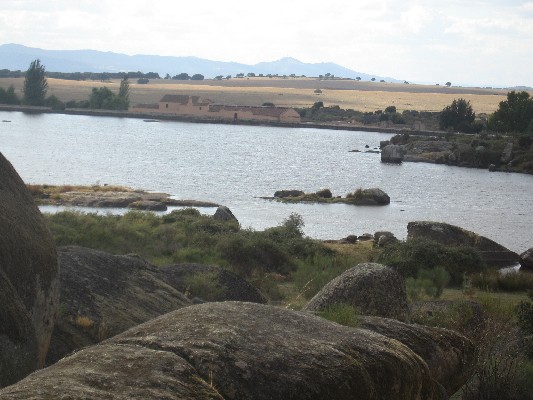 Laguna en Los Barruecos Laguna en Los Barruecos